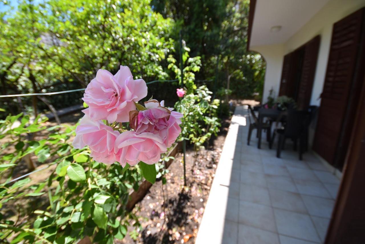 Igalo Garden Apartment Херцег-Нови Экстерьер фото